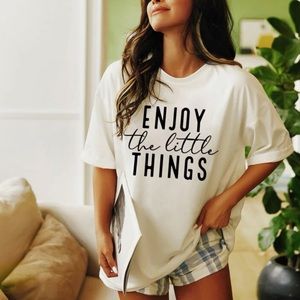 Enjoy the little things graphic shirt